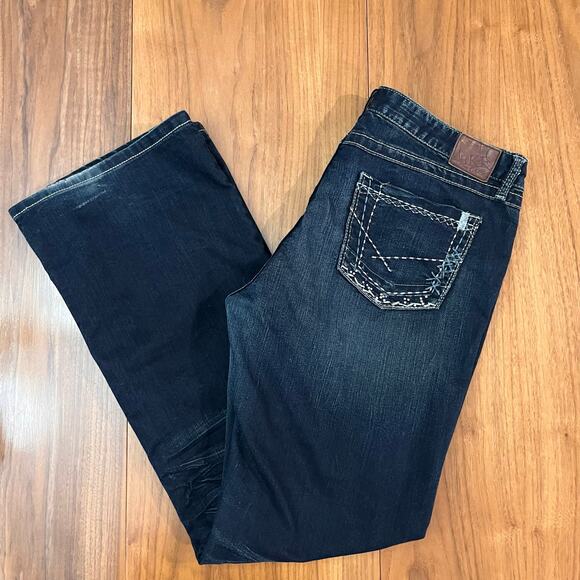 BKE Culture Jeans Size 36 x 33.5 Dark Wash Bootcut Stretch Rhinestone Embroider - Picture 12 of 13